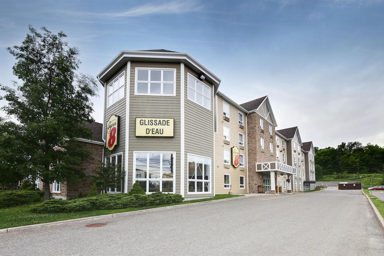 Super 8 By Wyndham Quebec Exteriér fotografie